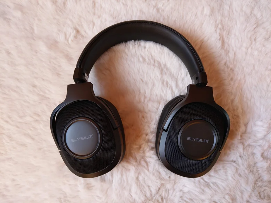 Elysium Signature HyperBass 2 Headphones - Image 8